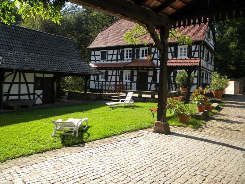 Ferme Auberge Du Moulin Des Sept Fontaines Drachenbronn-Birlenbach Esterno foto